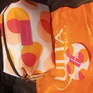 CLINIQUE MAKE UP BAG